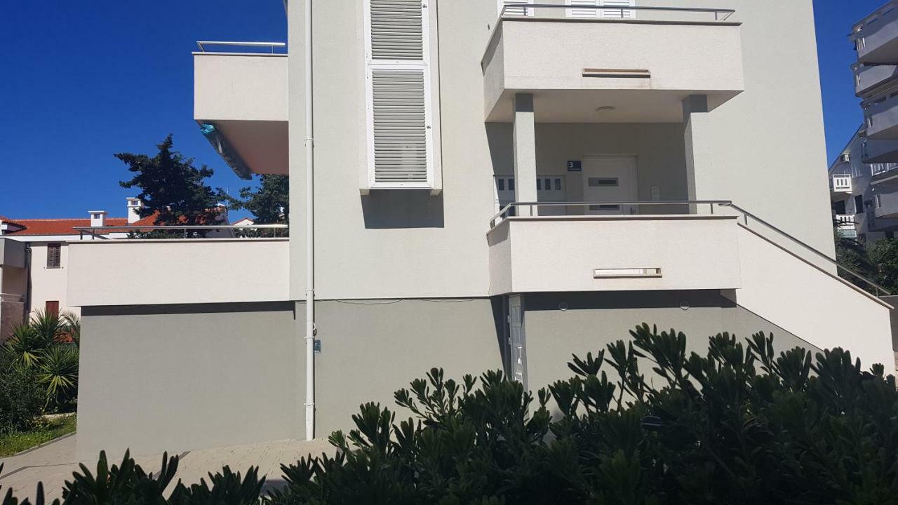 Apartments Biba Novalja Extérieur photo