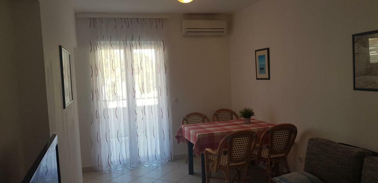 Apartments Biba Novalja Extérieur photo